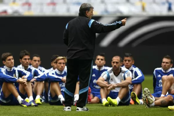 Martino dejó la puerta abierta para una convocatoria a Tevez