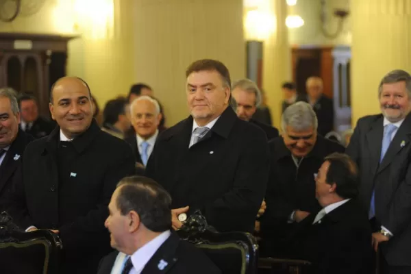 “No sólo se gobierna con cordón cuneta y alumbrado”