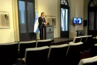 Capitanich: las medidas adoptadas por el Banco Central son para estimular el ahorro en pesos