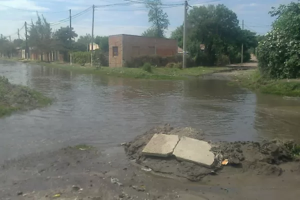 Calles que parecen ríos en Alderetes