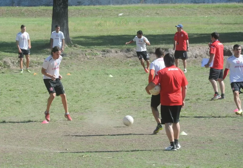 LO TOMÓ CON CALMA. Emanuel Martínez reconoció que los puntos sirven pero que no modificarán el trabajo del equipo que sumó de a tres en los últimos dos partidos. 