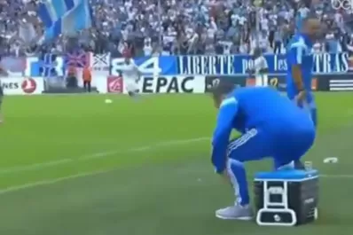 Bielsa sufrió un accidente en pleno partido de Marsella