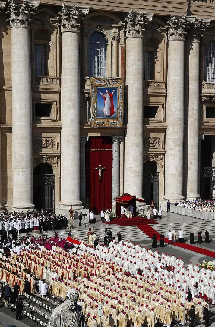 CEREMONIA. El altar donde se realizó la beatificación del papa Pablo VI. reuters 