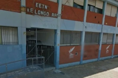 Denunció haber sido violada por un compañero en un aula de la escuela