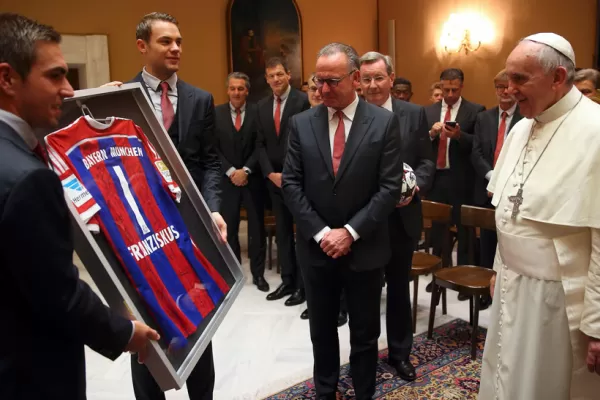 El Papa recibió al plantel de Bayern Munich