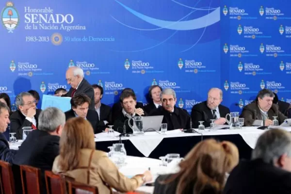 Otorgan dictamen al Presupuesto 2015 y podría ser ley la próxima semana