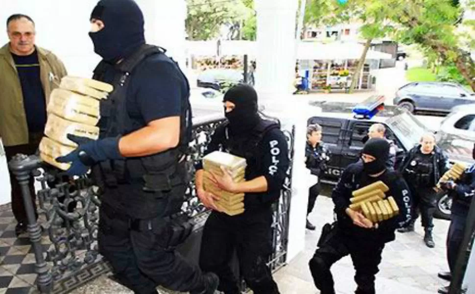 ANTINARCOTRÁFICO. Un importante operativo en Río de Janeiro decomisó 20 kilos de oro. FOTO TOMADA DE CRONICASSERRA.COM