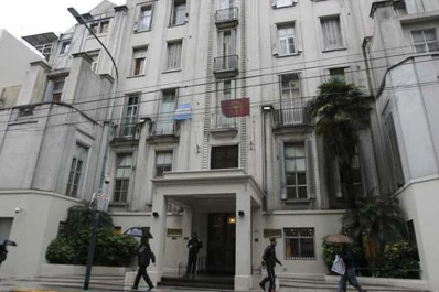 El cuadro de sigmoiditis que padece la Presidenta afecta al intestino