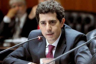 Wado de Pedro, de La Cámpora, acusó al massismo de articular conflictos para fin de año