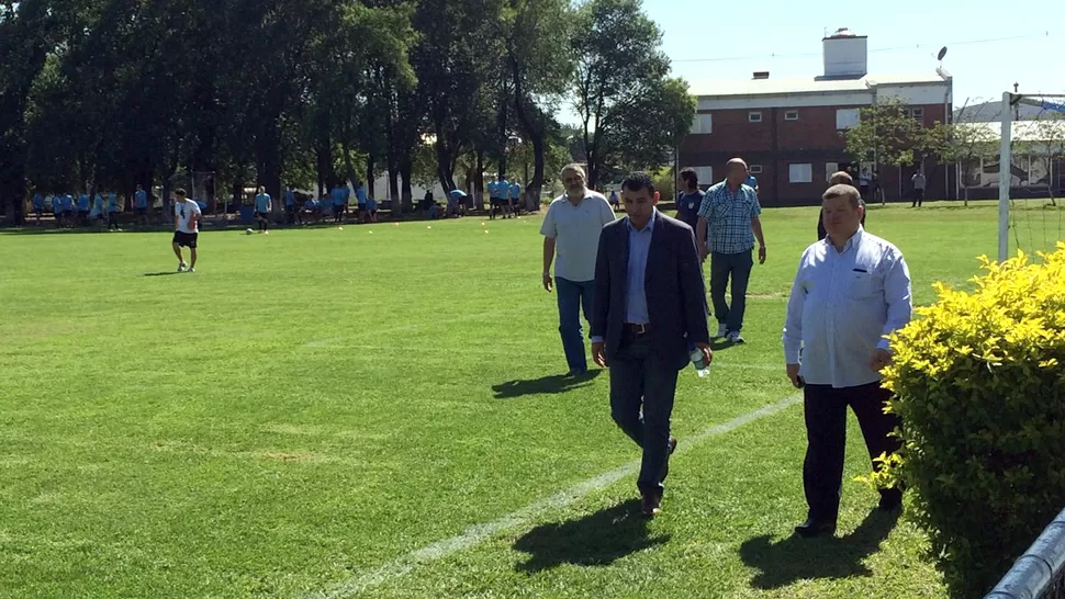 EN EL COMPLEJO. El presidente de Atlético habló esta mañana con los jugadores. LA GACETA