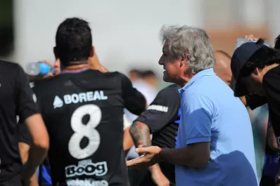 Mañana se sabrá si sigue Rivoira en Atlético