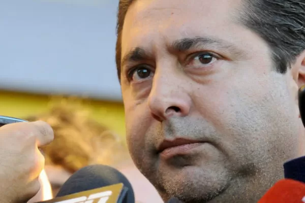 Angelici afirmó que echaría al árbitro Merlos si fuese su empleado