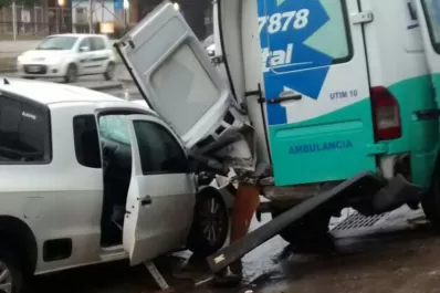 Acusarían de homicidio culposo a la conductora que chocó a una ambulancia en la Mate de Luna