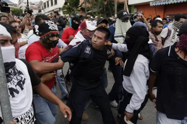 México: más protestas por los 43 estudiantes