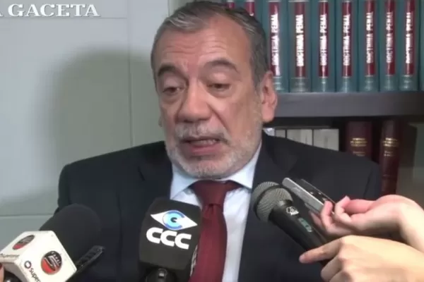 Rigourd está dispuesto a responder a los afectados, pero quiere saber quiénes son, dijo su abogado