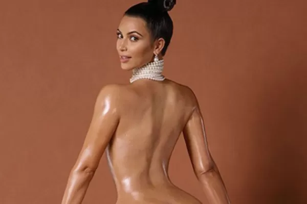 Kim Kardashian rompe internet con una foto desnuda