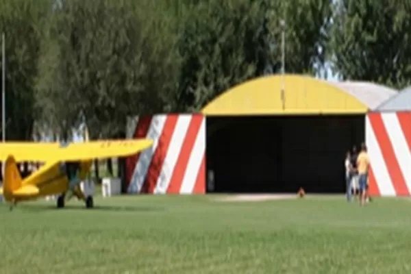 Intentan robar una avioneta Santa Fe y sospechan que querían llevar droga a Santiago