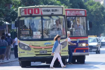 Terminó el paro de colectivos y Camioneros