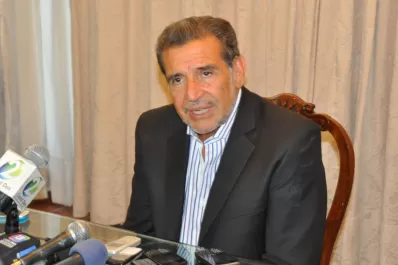 La Legislatura riojana abre el debate por la re-reelección de Beder Herrera