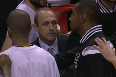 Ettore Messina dirigió su primer partido en la NBA