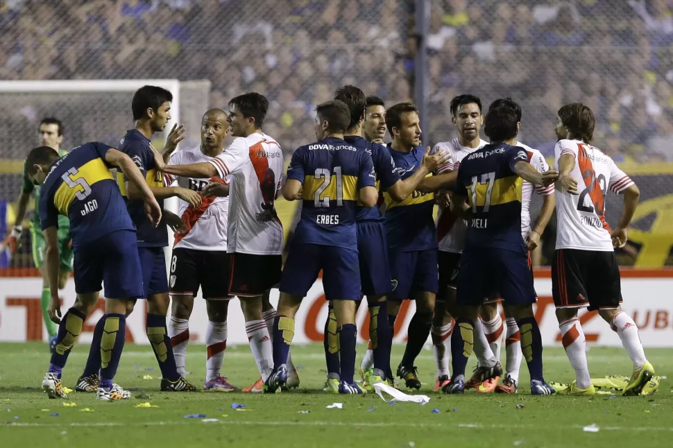 En el primer partido fue más lo que se pegó y habló que lo que se jugó.