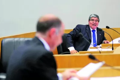 Los alperovichistas, amayistas y opositores votaron a favor del presupuesto municipal