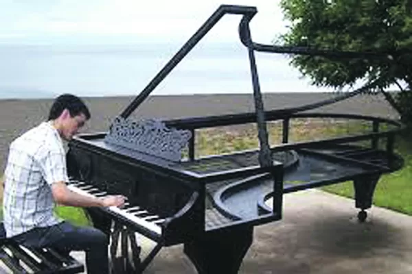 Dos jóvenes valores debutan con la Orquesta Estable