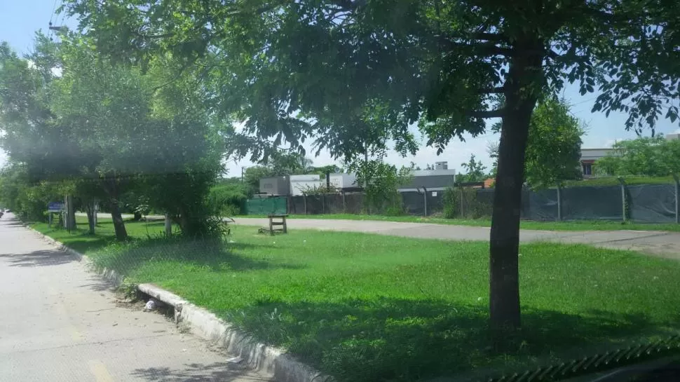 EL LUGAR. La pista se extiende a la altura de la avenida Perón al 1.900. la gaceta / foto de soledad nucci 