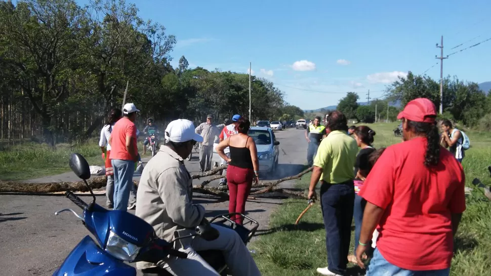 Levantaron el corte en el acceso a El Cadillal