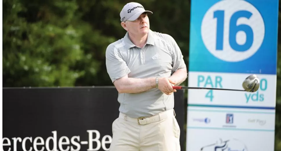 GRAN DÍA. Gustavo Acosta estuvo “intratable” y se puso al frente del torneo. FOTO DE pgatourla.com