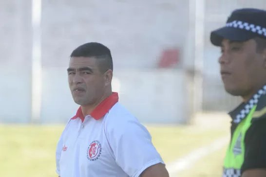 SERENO. Concha vivió con tranquilidad la definición de su Sportivo Guzmán contra Deportivo Aguilares. LA GACETA / DIEGO ARÁOZ