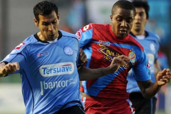 Arsenal y Belgrano ya se enfrentan en el estadio Julio Grondona