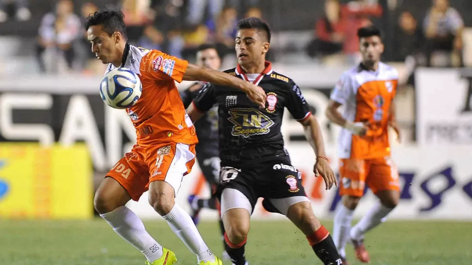 CON LO JUSTO. Huracán le gana a All Boys 1 a 0. Necesita de la victoria para conseguir el quinto ascenso de su grupo, plaza que pelea con Atlético. TELAM