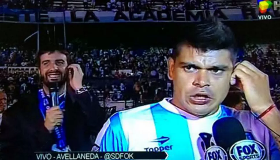 Racing campeón 2014: un periodista se disculpó con Bou en medio del festejo