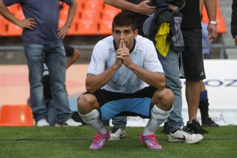 A PENSAR EN LO QUE VIENE. “Leo” Díaz, que ayer se fue expulsado, es uno de los tucumanos del plantel que no pudo cumplir el deseo que tuvo desde que volvió. foto de marcelo ruiz (especial para la gaceta)