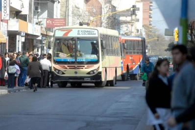 Para que el intendente no vete la suba, fijarían el boleto en $ 4,90