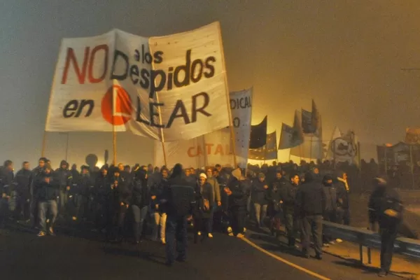 La Justicia ordenó la reincorporación de 28 despedidos de la fábrica Lear