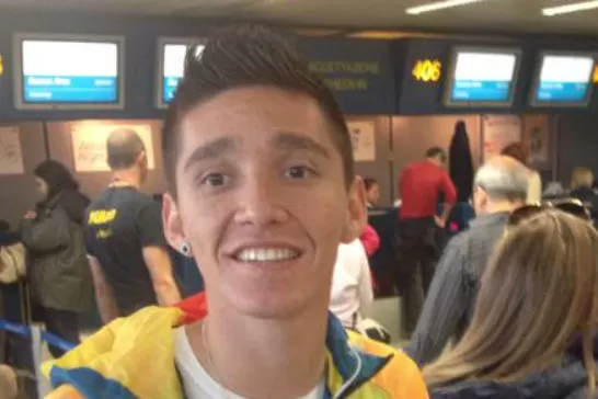 FELIZ. Kranevitter ya es ciudadano europeo. FOTO TOMADA DEL TWITER DE @LURASCHIPLAYERS