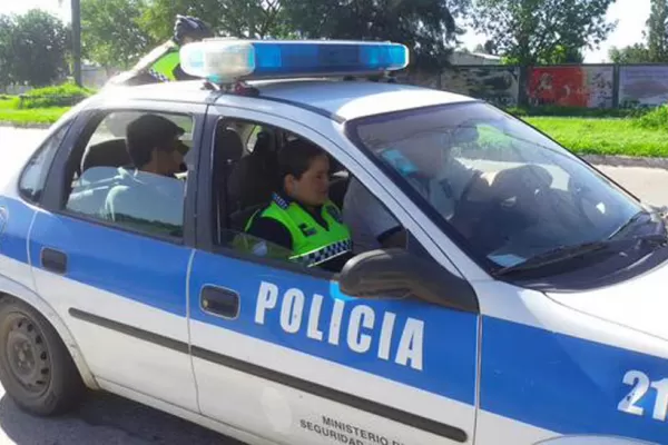 Ciclistas ayudaron a detener a un arrebatador en la avenida Perón, en Yerba Buena