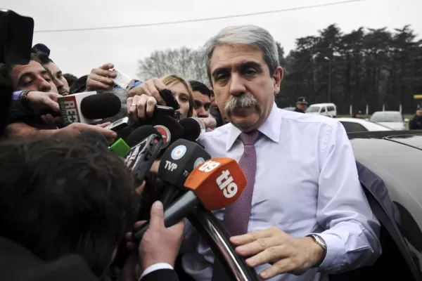 Aníbal es presidenciable y no tiene problemas de cartel con Capitanich