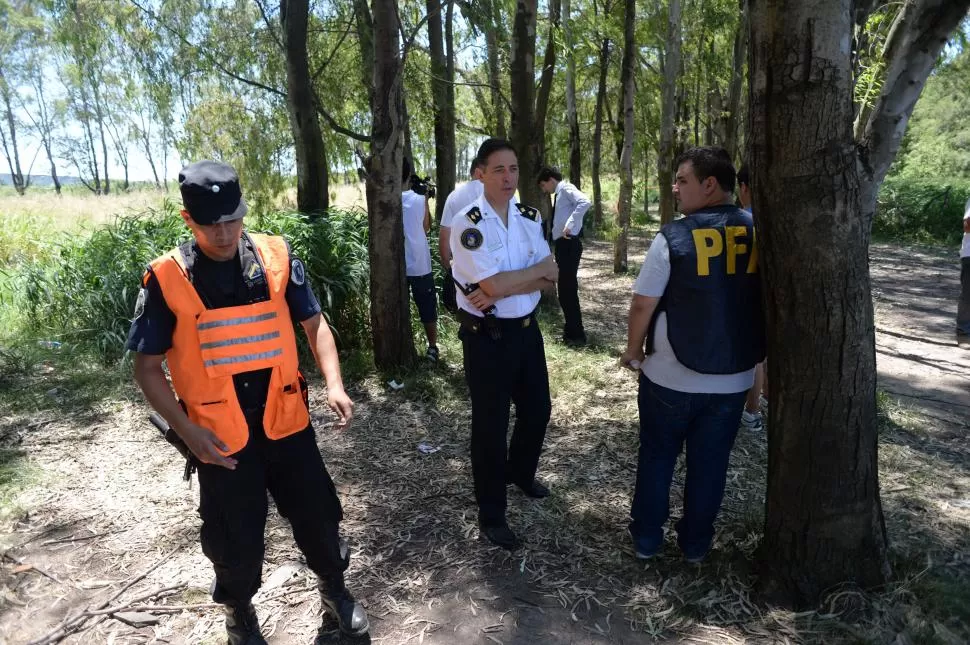 HALLAZGO. La vaina de la bala que habría matado al financista fue hallada en el lugar donde estaba el cadáver.  dyn