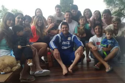 Messi llegó a Rosario para pasar la fiestas