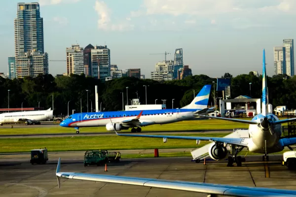 Volar a Buenos Aires costará un 16% más caro