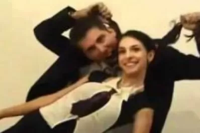 Pareja que saltó a la fama por un video de casamiento viral se divorcia