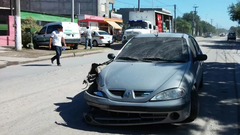 Una ambulancia protagonizó un choque con un auto