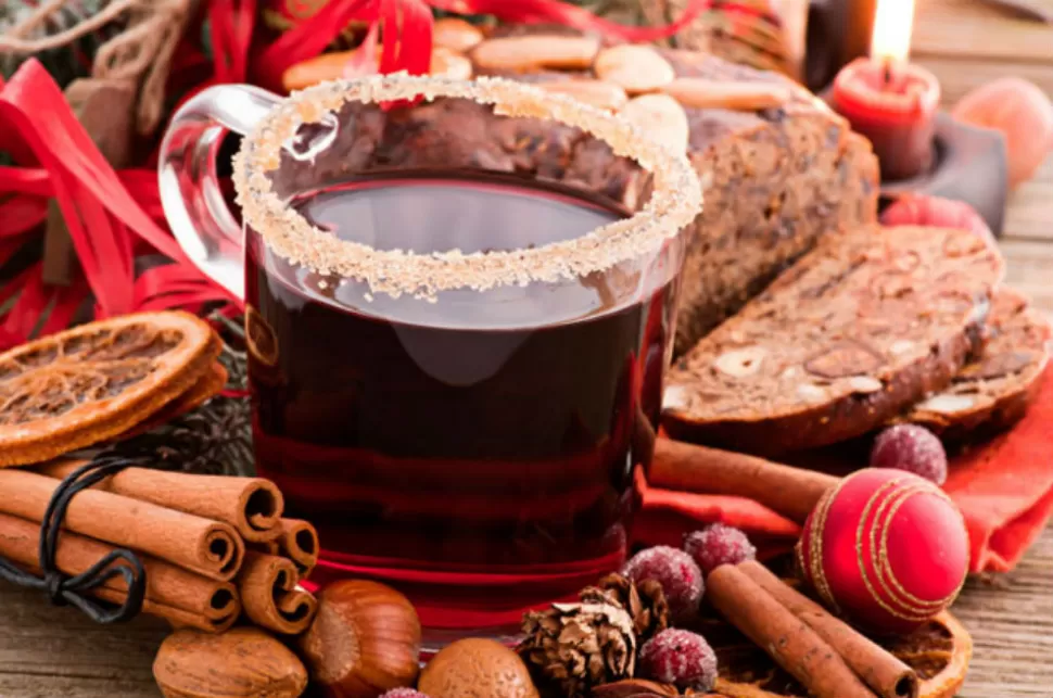 Glüwein: vino caliente, mezclado con especias, tradicional de Alemania.