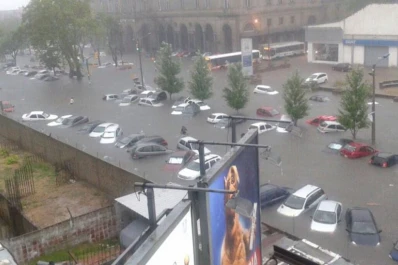 Temporal en Uruguay deja a Montevideo bajo el agua