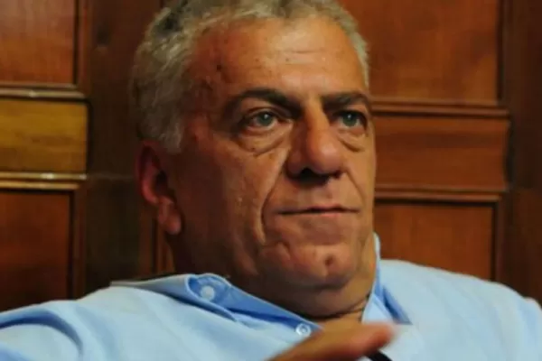 Sin definición por el pase de Casco