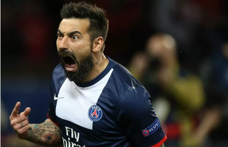 ¿EL ÚLTIMO GRITO? Al parecer, Pocho Lavezzi se mudará de París a Milán, donde lo esperarían con los brazos abiertos. FOTO TOMADA DE SPORT.GENTSIDE.COM