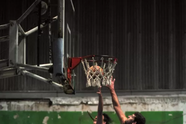 Tucumán BB busca el título y Alberdi, estirar la serie